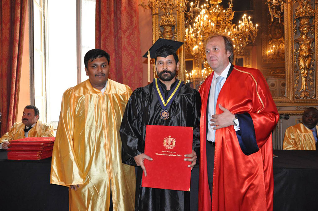 Vikram Honoured With Doctorate | Picture 40592